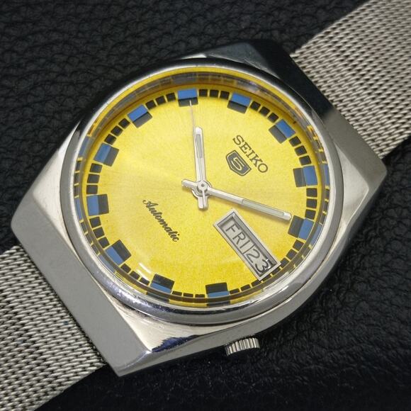 Vintage 1989 Seiko Automatic Mens Silver Watch W/daydate & Gold accents - Picture 6 of 10